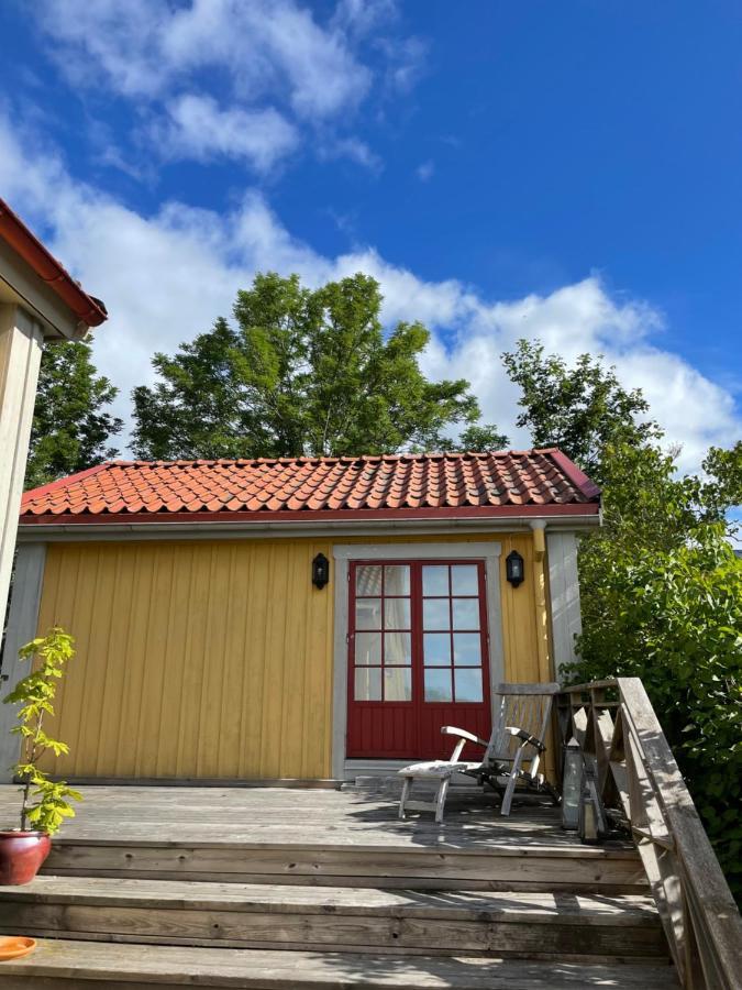 Gaesthus Med Utsikt Oever Drottningholms Slott Esterno foto